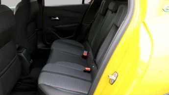 Peugeot E-208 ALLURE PREMIUM PLUS