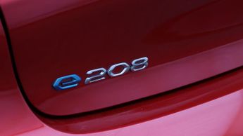 Peugeot E-208 ALLURE PREMIUM PLUS
