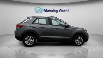 Volkswagen T-Roc LIFE TSI DSG