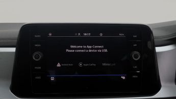 Volkswagen T-Roc LIFE TSI DSG