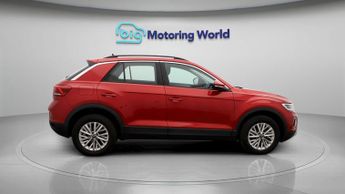 Volkswagen T-Roc LIFE TSI DSG