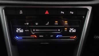 Volkswagen T-Roc LIFE TSI DSG