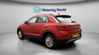 Volkswagen T-Roc LIFE TSI DSG