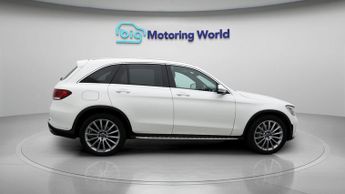 Mercedes-Benz GLC GLC 300 D 4MATIC AMG LINE PREMIUM