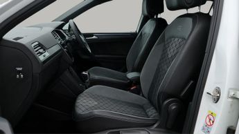 Volkswagen Tiguan R-LINE TSI DSG