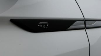 Volkswagen Tiguan R-LINE TSI DSG