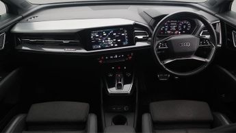 Audi Q4 e-tron S LINE