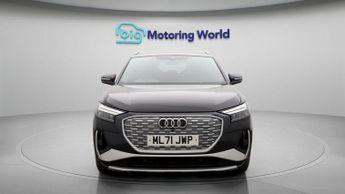 Audi Q4 e-tron S LINE