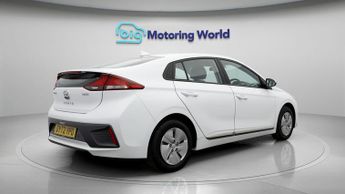 Hyundai IONIQ SE CONNECT