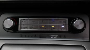 Hyundai KONA PREMIUM