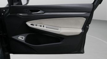 Volkswagen Golf STYLE TSI DSG