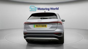 Audi Q4 e-tron S LINE