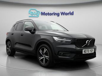 Volvo XC40 T3 R-DESIGN