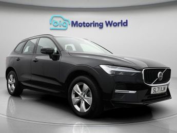 Volvo XC60 B5 MOMENTUM AWD