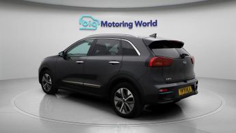 Kia Niro 4 PLUS