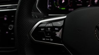 Volkswagen Tiguan R-LINE TSI DSG