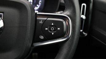 Volvo XC40 RECHARGE T4 R-DESIGN