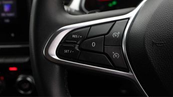 Renault Captur ICONIC TCE EDC