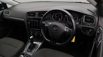 Volkswagen e-Golf E-GOLF