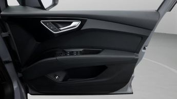 Audi Q4 e-tron S LINE