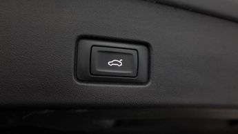 Audi Q4 e-tron S LINE