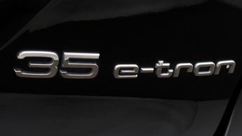 Audi Q4 e-tron SPORT