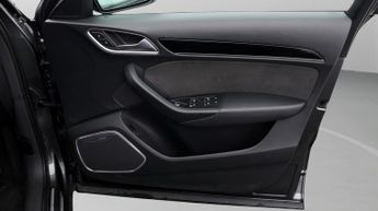 Audi Q3 TFSI S LINE BLACK EDITION