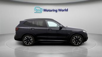 BMW iX3 M SPORT