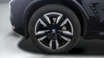 BMW iX3 M SPORT