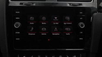 Volkswagen Golf GTI PERFORMANCE TSI DSG