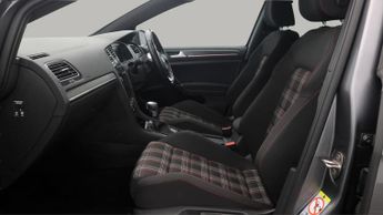 Volkswagen Golf GTI PERFORMANCE TSI DSG