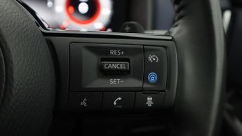 Nissan Qashqai DIG-T TEKNA DCT