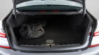 BMW 3 Series 330E M SPORT