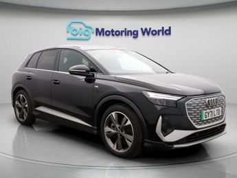 Audi Q4 e-tron S LINE