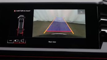 Audi Q4 e-tron S LINE