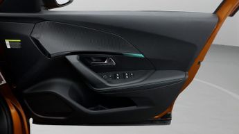 Peugeot E-2008 ALLURE PREMIUM