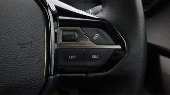 Peugeot E-2008 ALLURE PREMIUM