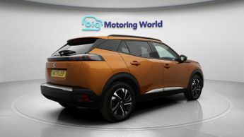 Peugeot E-2008 ALLURE PREMIUM