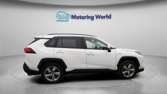 Toyota RAV4 VVT-I DESIGN