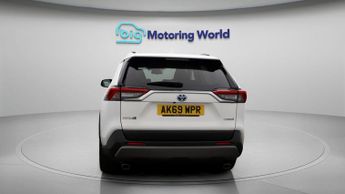 Toyota RAV4 VVT-I DESIGN