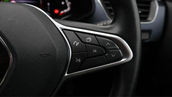 Renault Arkana ICONIC E-TECH