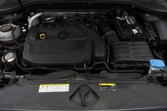 Audi Q2 TFSI S LINE BLACK EDITION