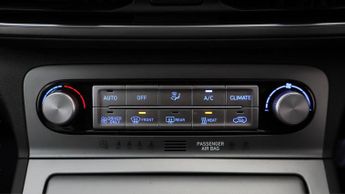 Hyundai KONA PREMIUM