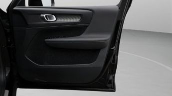 Volvo XC40 RECHARGE T5 R-DESIGN