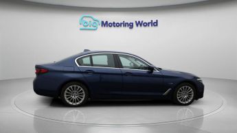 BMW 5 Series 530E SE