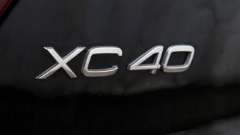 Volvo XC40 RECHARGE T4 CORE