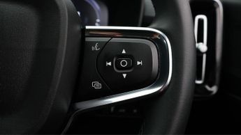 Volvo XC40 RECHARGE T4 CORE