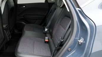 Renault Captur TECHNO E-TECH