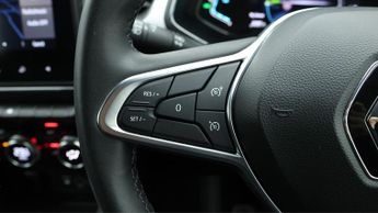 Renault Captur TECHNO E-TECH