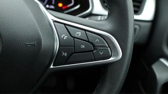 Renault Captur TECHNO E-TECH